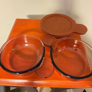 Visions grab- it bowls. By Corningware. Set of 3. One lid. Amber glass. Vintage.